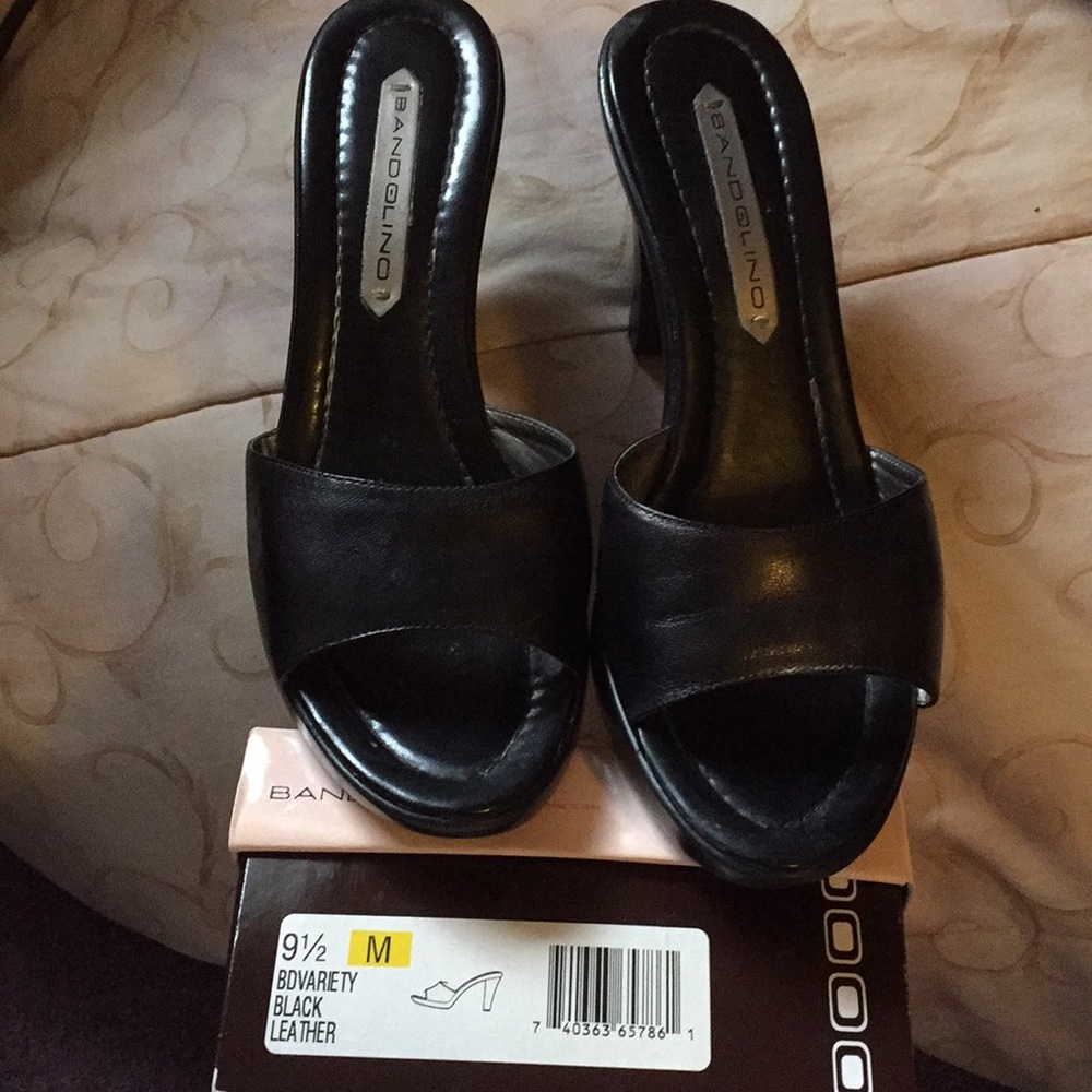 Bandolino healed sandals